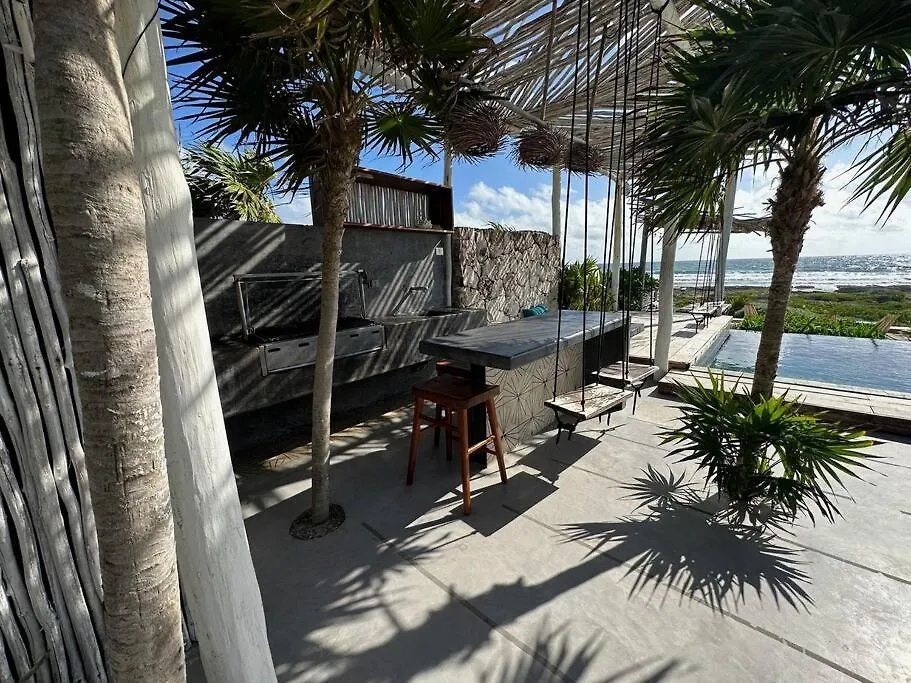 Tulum Beachfront Villa I'Ik