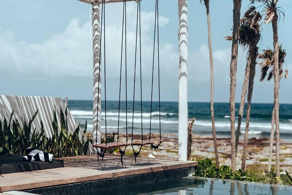 Tulum Beachfront Villa I'Ik
