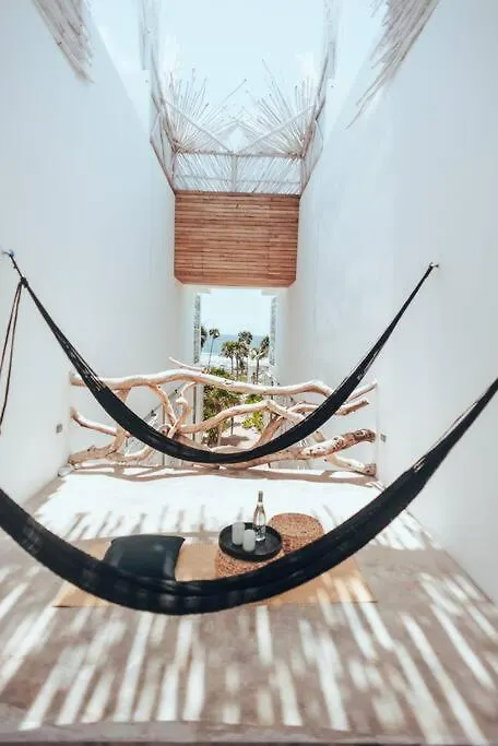 Tulum Beachfront Villa I'Ik