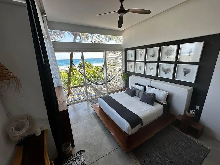 Tulum Beachfront Villa I'Ik