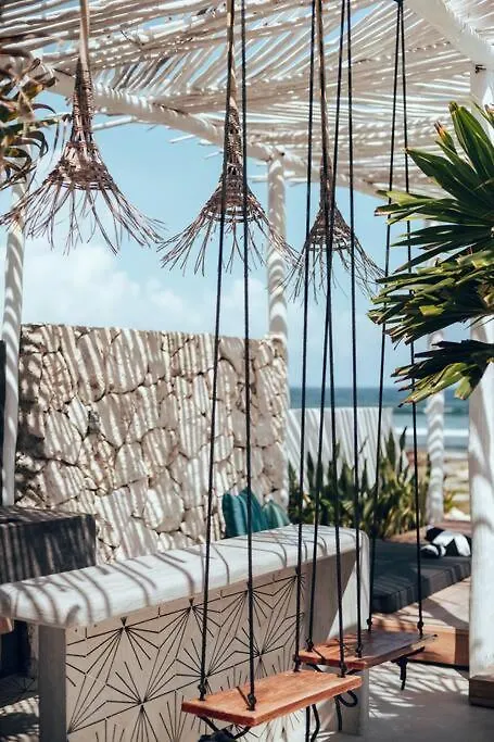 Tulum Beachfront Villa I'Ik