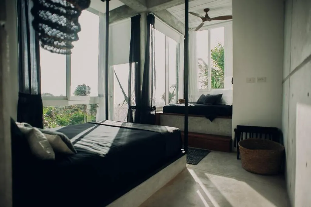 Tulum Beachfront Villa I'Ik