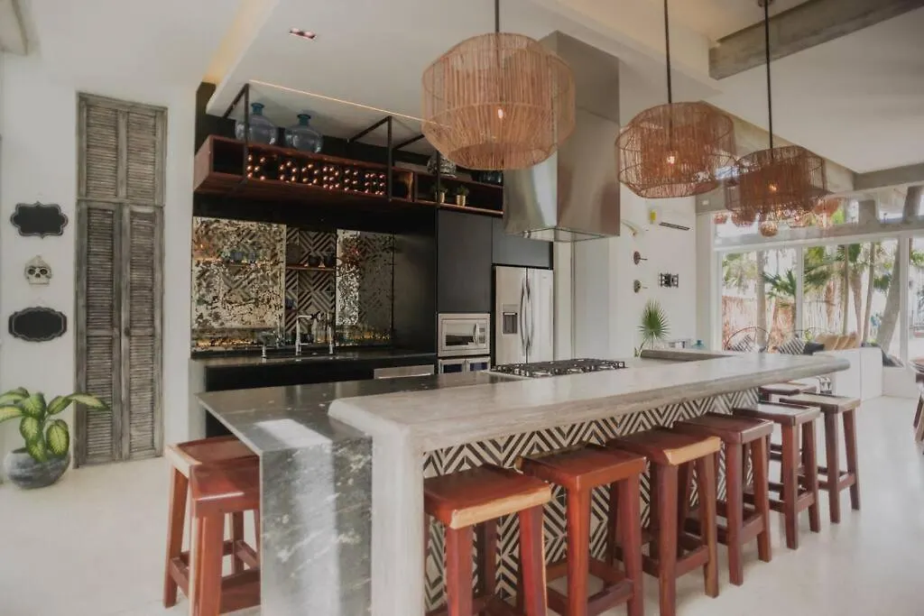 Tulum Beachfront Villa I'Ik