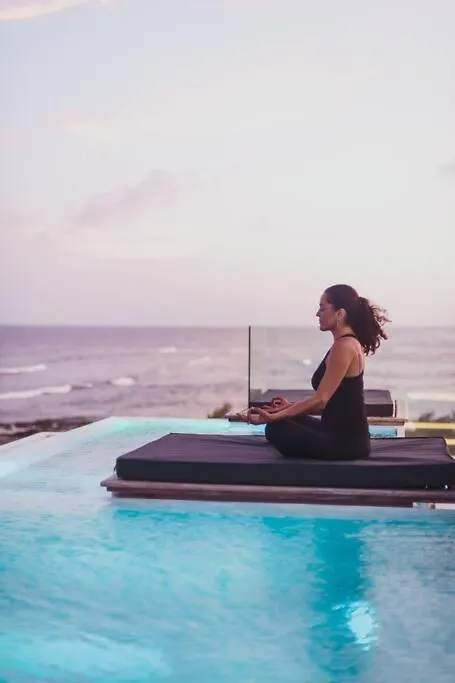 Tulum Beachfront Villa I'Ik 0*,