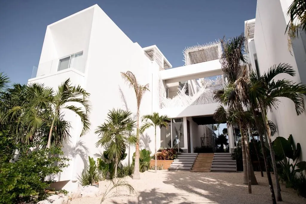 Tulum Beachfront Villa I'Ik