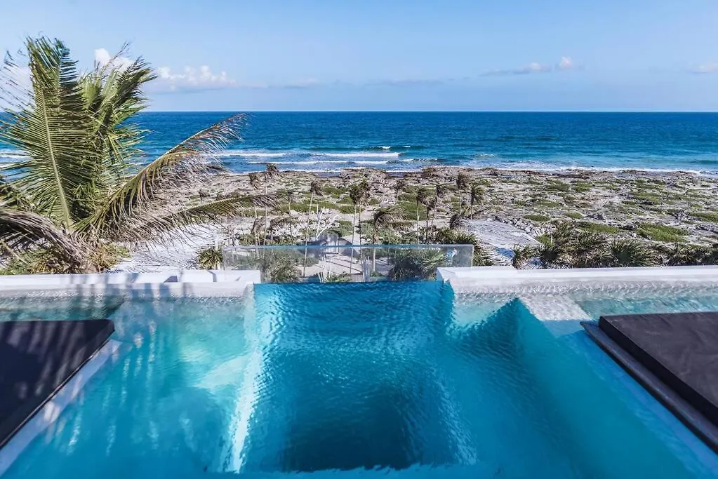 Tulum Beachfront Villa I'Ik 0*,