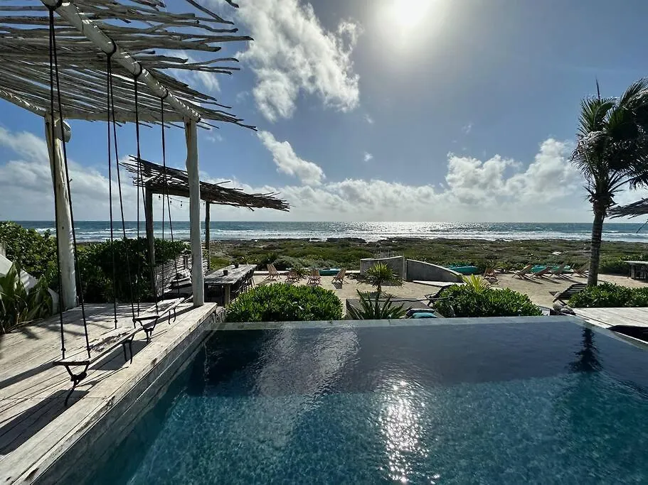 Tulum Beachfront Villa I'Ik